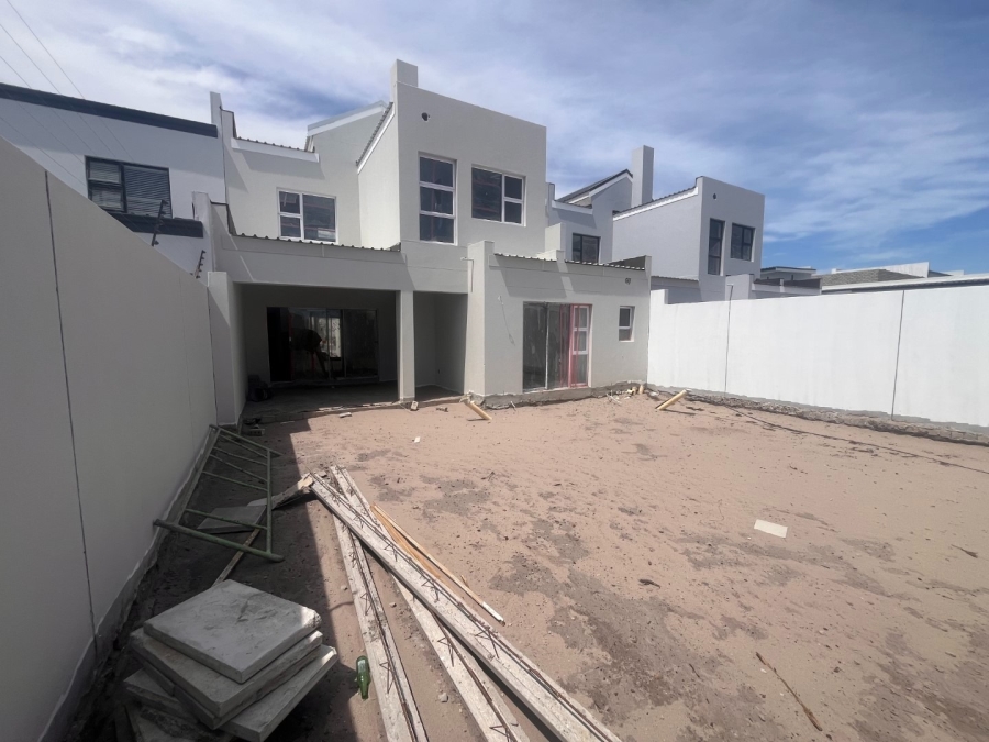 4 Bedroom Property for Sale in Sandown Western Cape